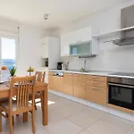 Seaside With A Swimming Pool Medici, Omis - 25214 Appartement