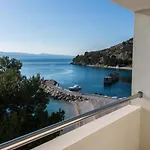 Seaside With A Swimming Pool Medici, Omis - 25214 Appartement Mimice