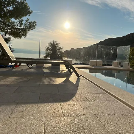 Seaside With A Swimming Pool Medici, Omis - 25214 Appartement